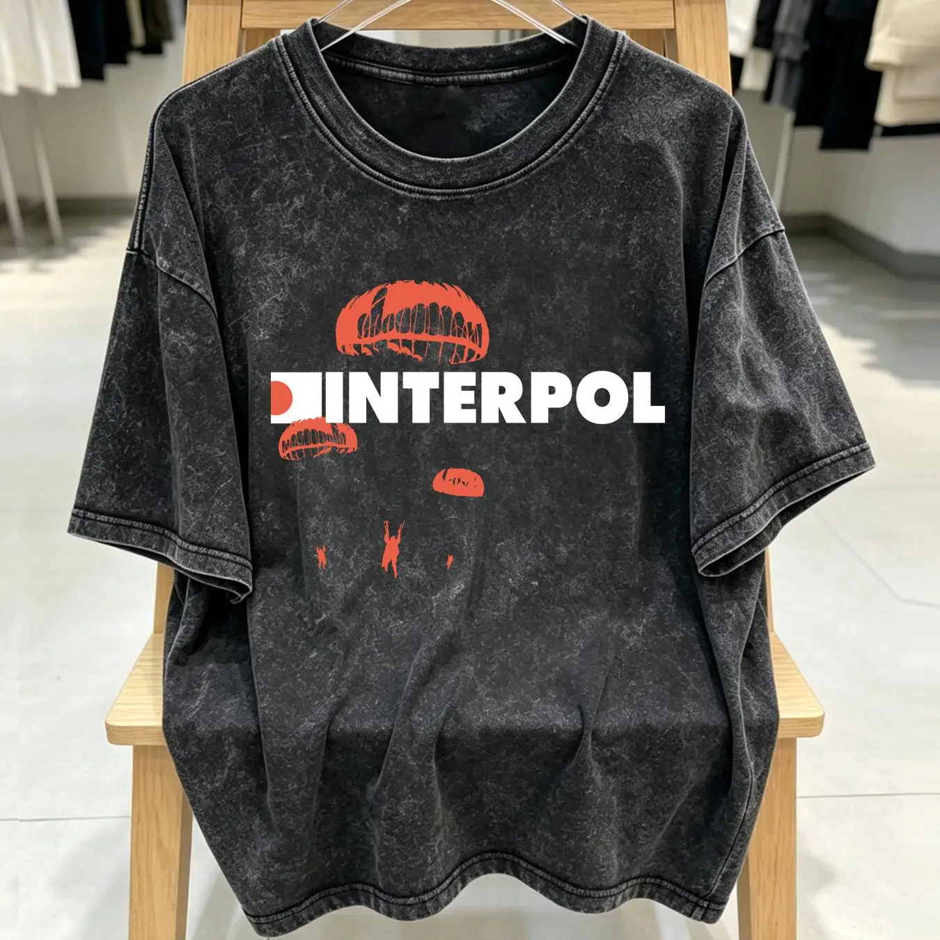 Streetwear Brand Vintage - washed T Shirt Interpol band rock